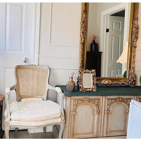 The Stays - Private Cozy 1 Bhr Apt On Main Floor Toronto Extérieur photo